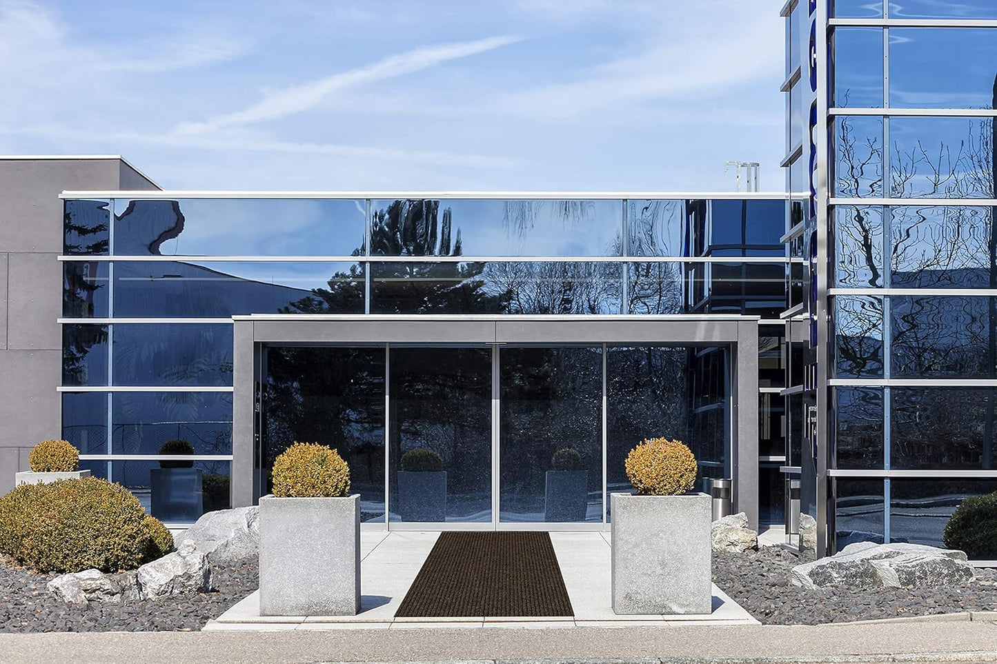 KOECKRITZ Heavy Duty Durable All Weather Indoor/Outdoor Non Slip Entrance Mat Rugs and Runners for Office Business Building Home Garage Front Door - 2' x 5' Brick