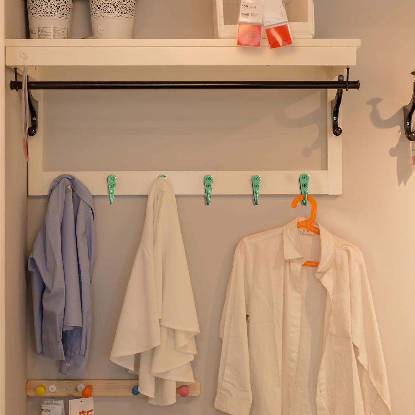 15 Pcs Black Wall Mounted Coat Hooks, Hanger Hook with 30 Pieces Screws for Towel, Key, Robe, Scarf, Bag, Cap, Coffee Cup, Mugs（Green）