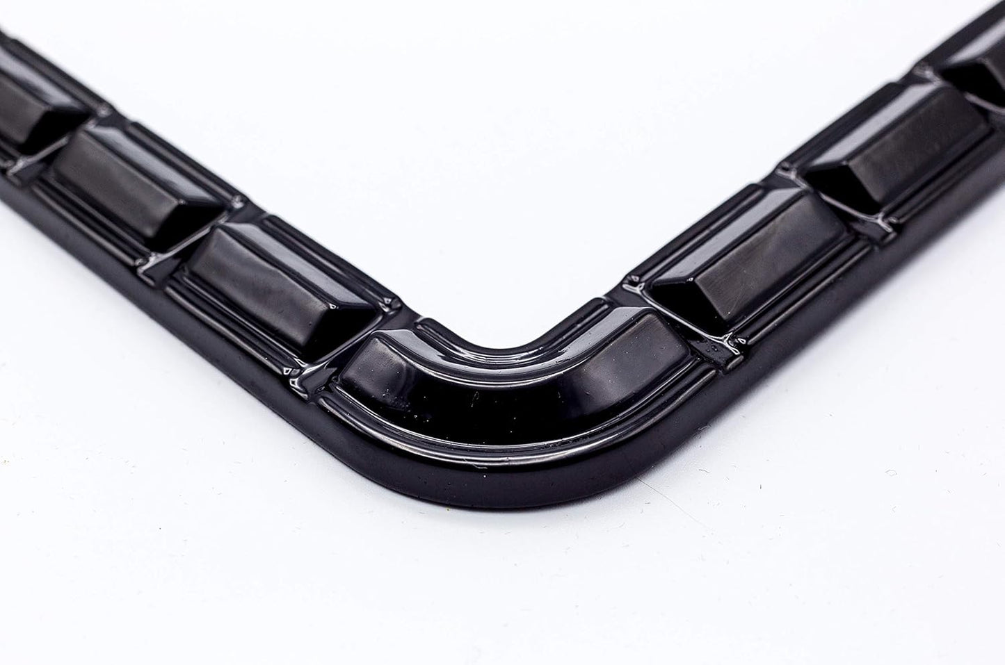 3D Chrome License Plate Frames, Pure Zinc Alloy Metal (Chain Pattern with Black Color)