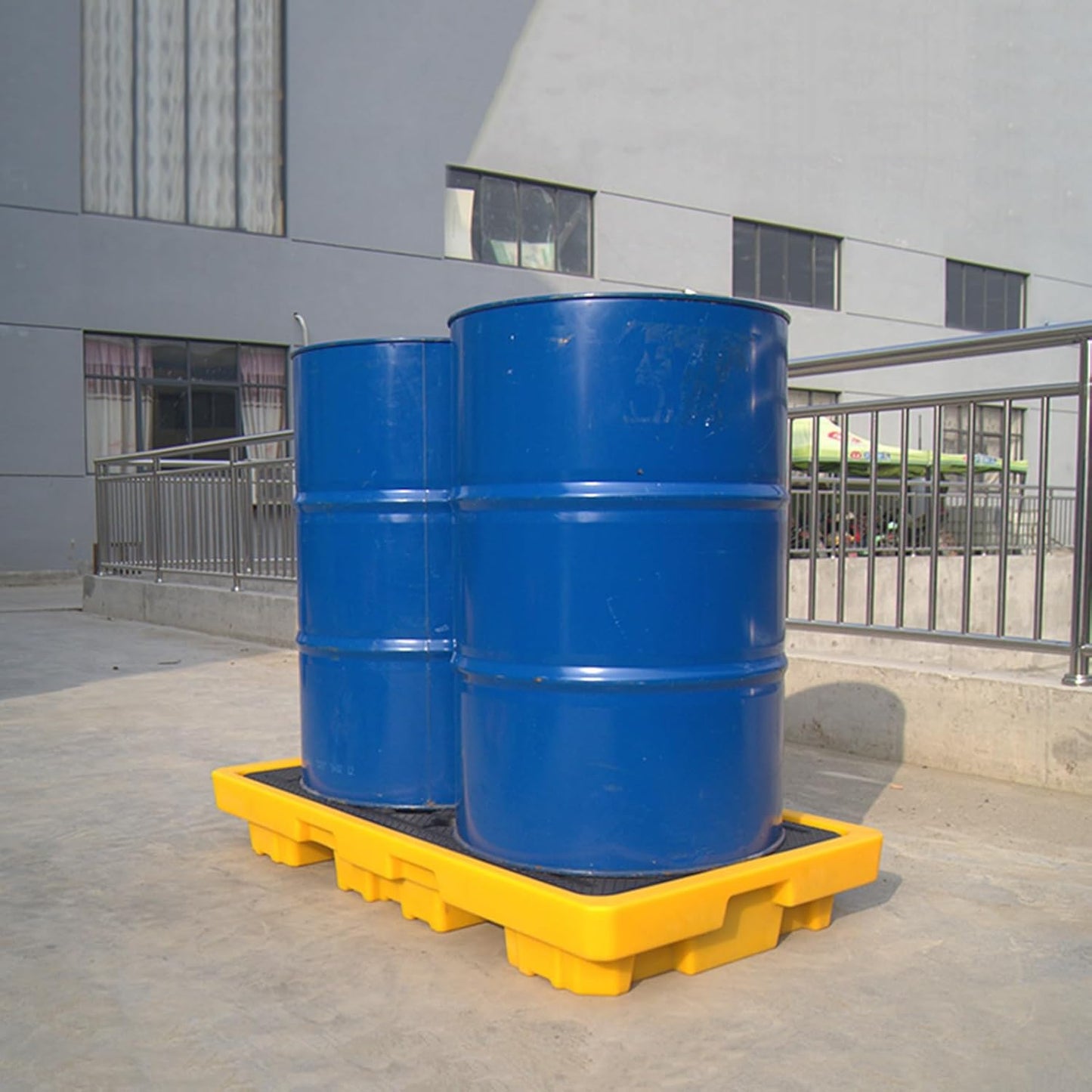 2 Drum Containment Spill Pallet, Polyethylene Low Profile Paint Bucket Tray, Industrial Garage Storage Detachable Shipping Leakproof Platform (Color : Yellow-1 Pack, Size : 51.2"x26.8"x3.9"