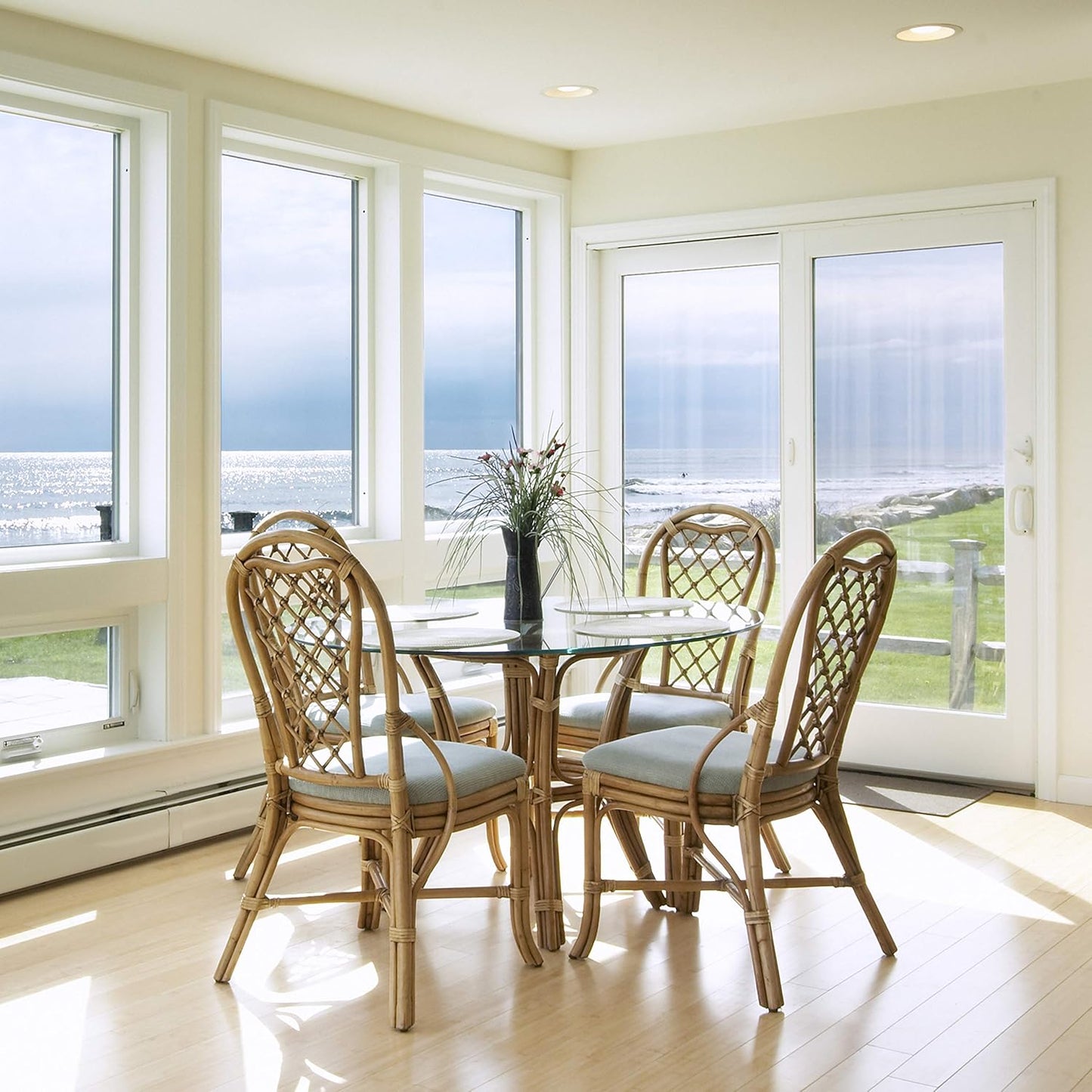 Windex Glass and Surface Ammonia-Free Pre-Moistened Wipes, Crystal Rain Fresh Scent, 25 Count (Pack of 2)